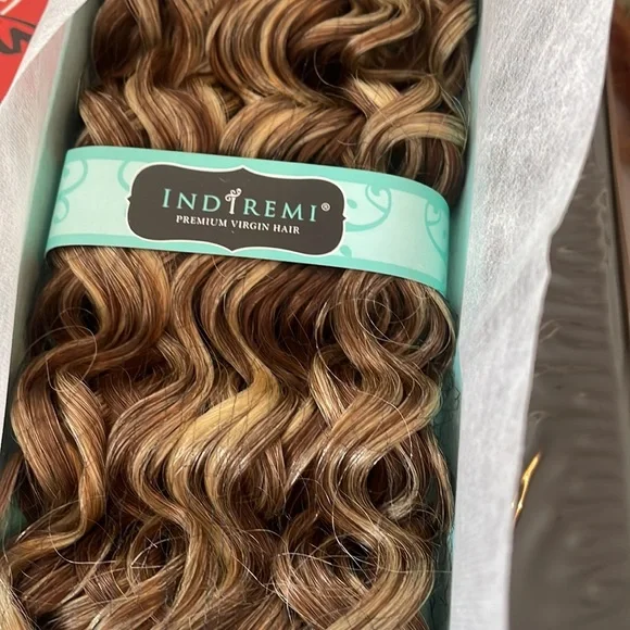 French wave Remi 18” color p6/613